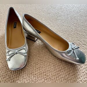 Nine West Silver Bow Flats